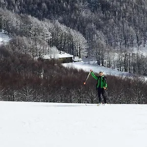 https://rifugio-burigone.it-tuscanyhotel.com